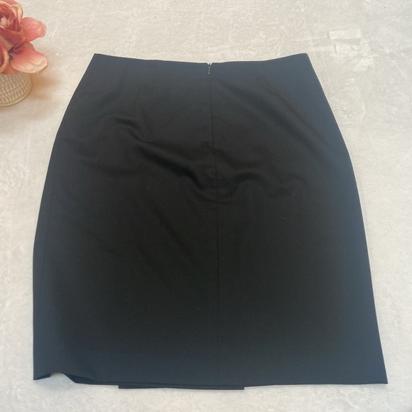 “346” BROOKS BROTHERS Size 8 Basic Black Lined Skirt - Picture 7 of 10